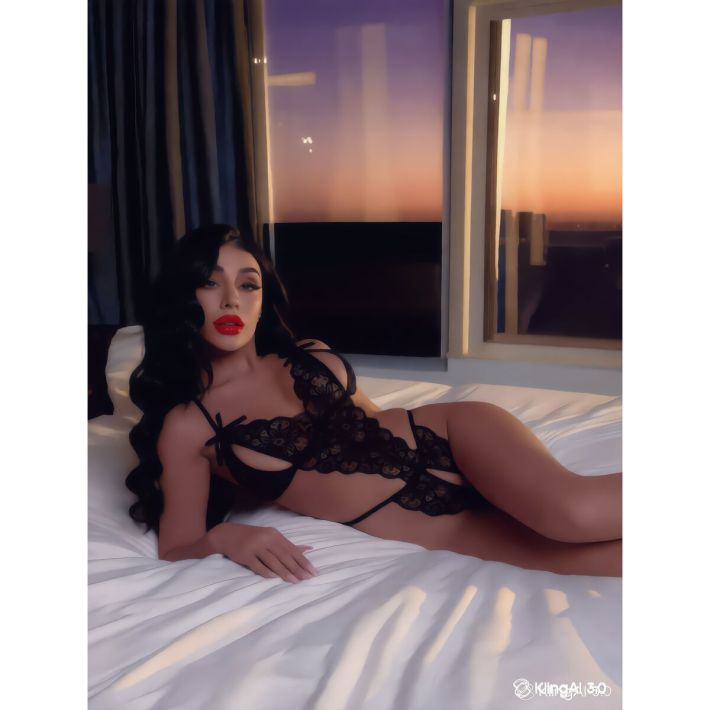 Siyah Dantelli Özel Bölgesi Açık Fantazi Babydoll