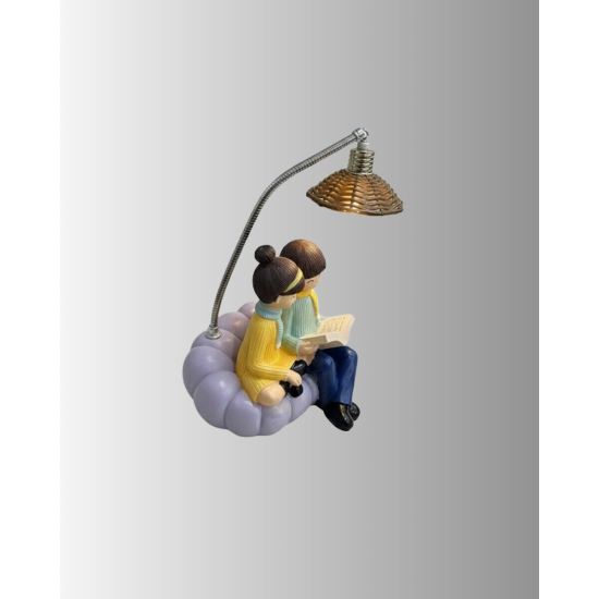 Romantik Çift Figürlü Okuyan Çift Masa Lambası Dekoratif LED Aydınlatm