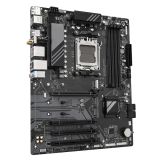 GIGABYTE B650 UD AX, 4xDDR5, 3xM.2, DP, HDMI, Type-C, Wi-Fi 6E, Blueto
